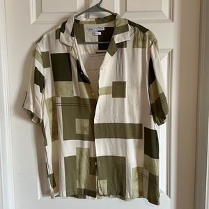 Zara shirt sleeve light button down fun casual shirt